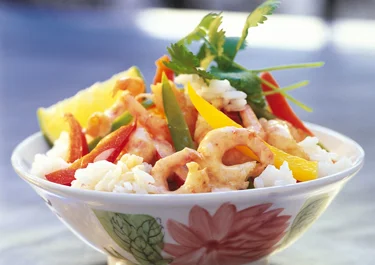 Kokosräkor i röd curry