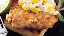 Laxburgare med mangosalsa