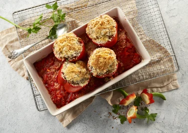 Gevulde paprika's - met restjes gehaktsaus en parelgort