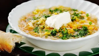 Linssoppa med vitkål