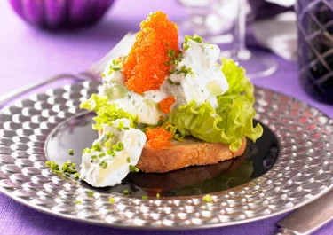Toast med avokadosallad och wasabi