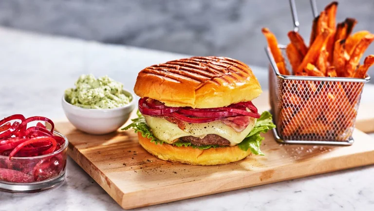 Samsoe-Pancetta-Burger