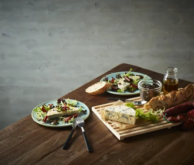 Blue Cheese with chorizo and lentils