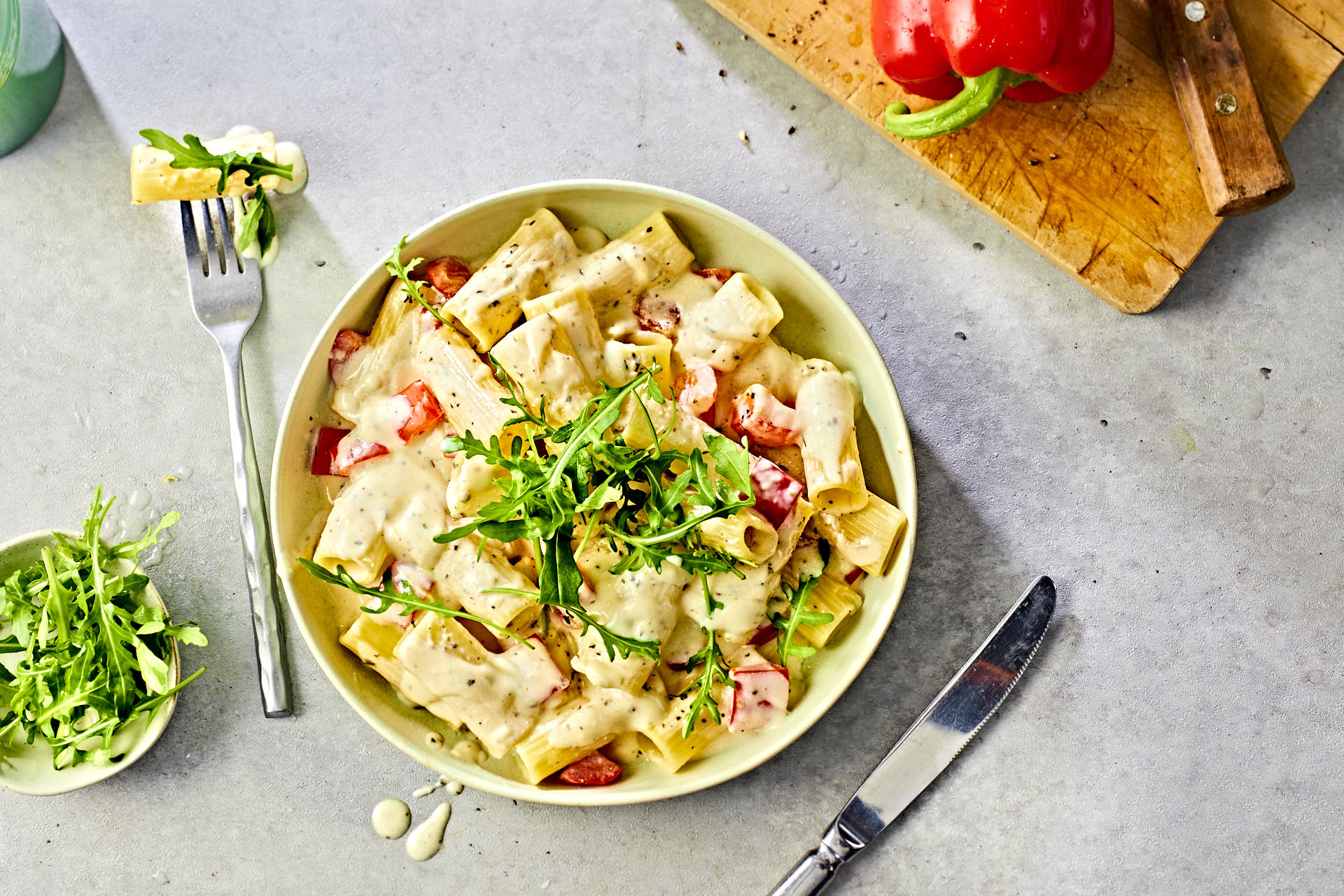 Geschmorte Paprika-Rigatoni-Pfanne - Rezept | Arla Foods