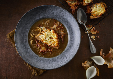 Løgsuppe med ostebrød