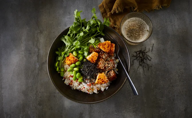 Rice bowl with salmon, coconut, and Castello® Chilli & Ginger cream cheese
