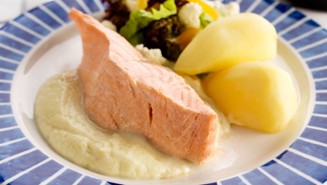 Lohta ja kukkakaalipyreetä