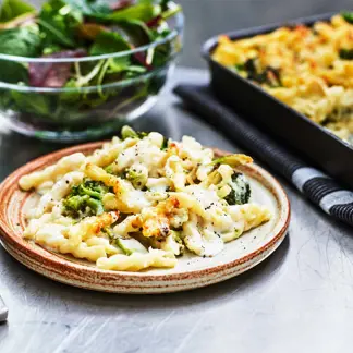 Mac and cheese med broccoli