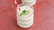 Banaan-havermoutshake met pindakaas