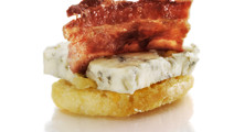 Crostini med bacon och ost