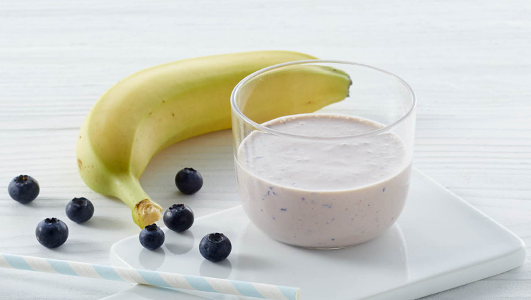 Smoothie med blåbær og banan