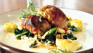 Rosmarinkyckling med bacon