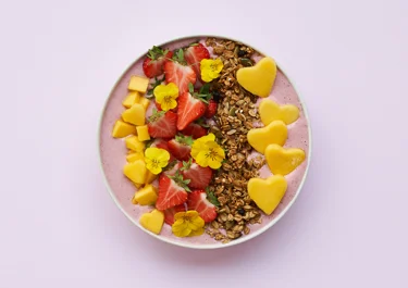 Strawberry smoothie bowl