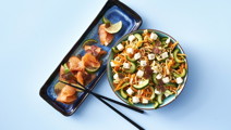 Grov nudelsalat med ost og grønt