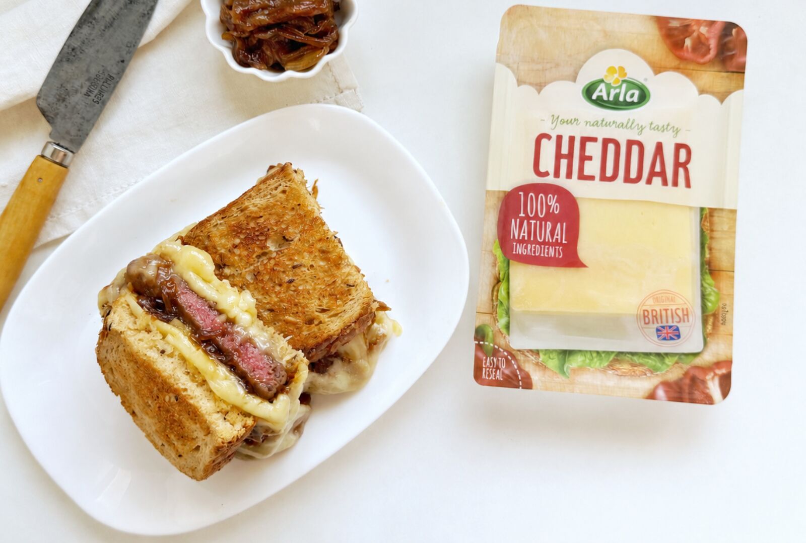 Patty Melt perfecto con queso Arla Cheddar