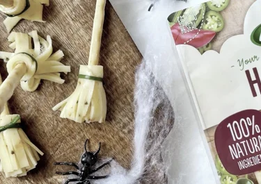 Escobas de bruja con Arla Havarti Jalapeño