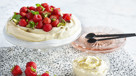 Mascarponekräm med färska jordgubbar