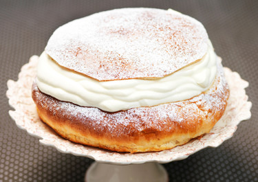 Laskiaispullakakku