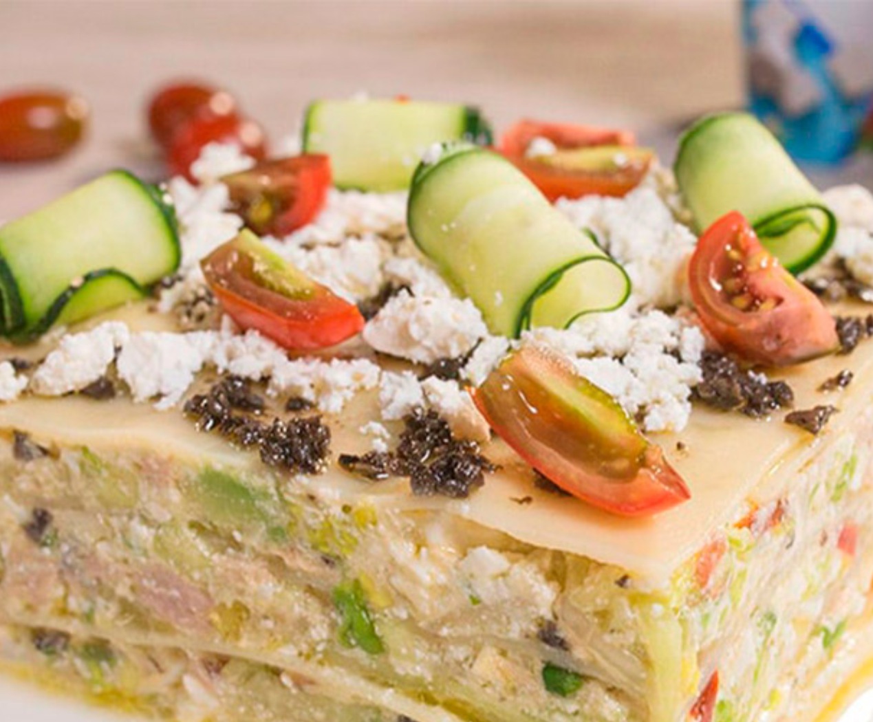 Lasaña fría de ensalada de atún y Arla Apetina sin lactosa