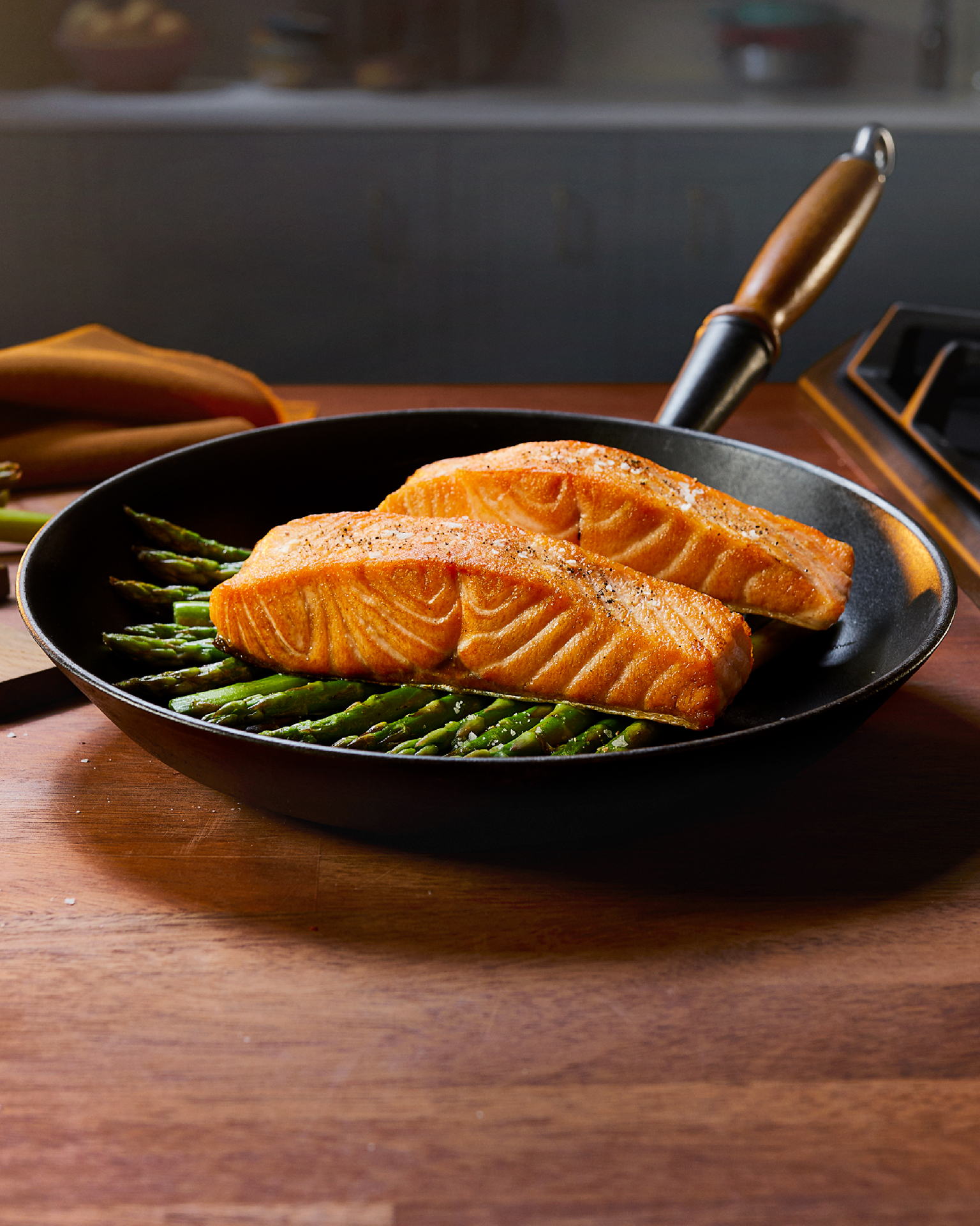 Pan Fried Salmon With Asparagus