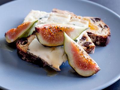 Aprikos- och nötbröd