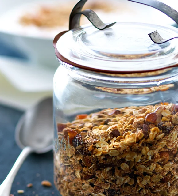 Granola with coconut