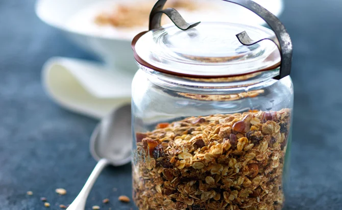 Müsli mit Kokosnuss