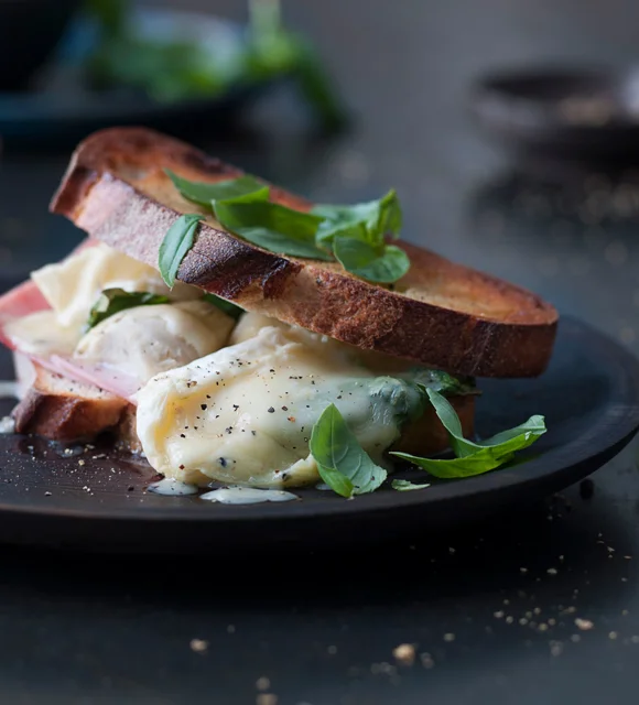 Castello® Creamy White Toastie with Artichoke and Truffle