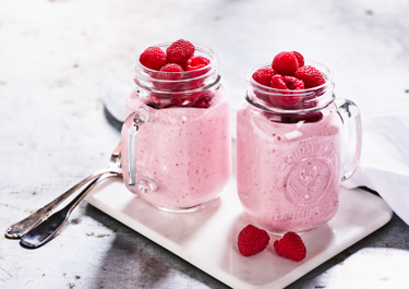 Cottage cheese smoothie with raspberry