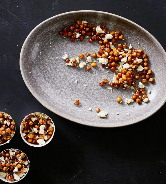 Roasted chickpeas with Traditional Danish Blue and cocoa