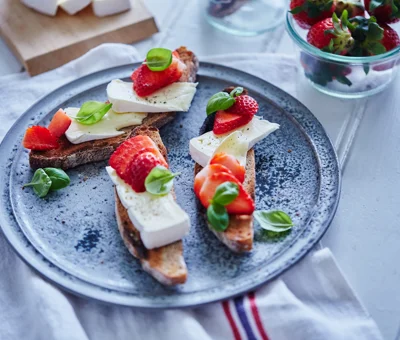 Bruschetta with Strawberries & Double Cream Brie