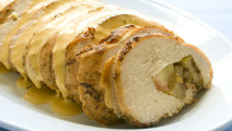 Täytetty kalkkunarulla
