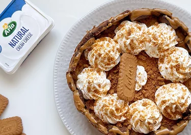 Biscoff Basque Cheesecake con Arla Queso de untar Natural