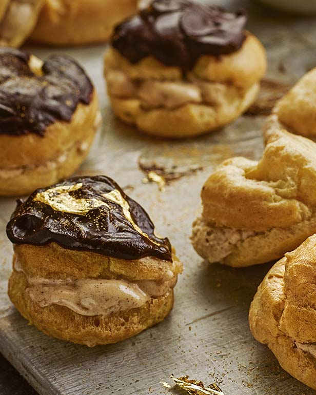 Fahéjas profiterol