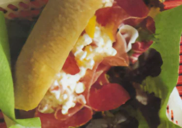 Ciabatta med parmaskinka och paprikafyllning