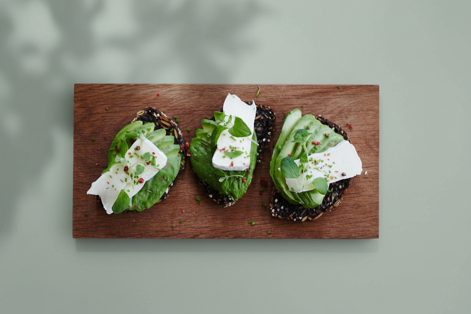 Rye bread avocado bruschetta