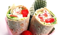 Wrap med skinka och paprika