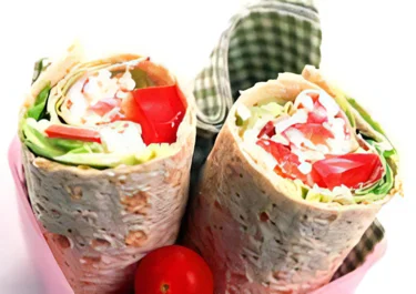 Wrap med skinka och paprika