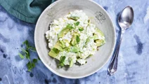 Avokadoröra med cottage cheese hummus