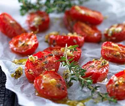Semi-dried cherry tomatoes