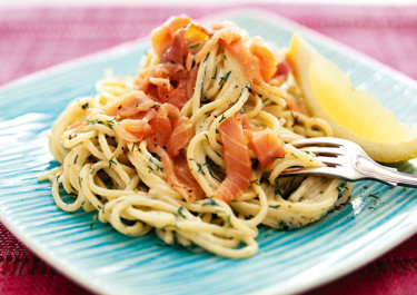 Laxpasta med citron och wasabi