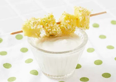 Ananasspett med vaniljyoghurt