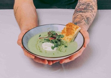Kesäkurpitsakeitto