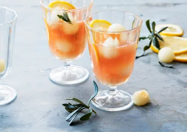 Lemonad med honung och lavendel