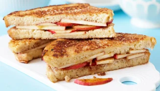 Fattiga riddare med äpple och kanel