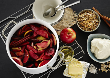 Hyldebærsuppe med æbler