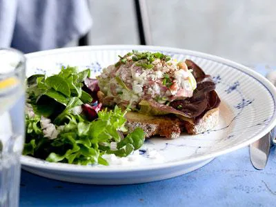 Wallisbröd är utmärkt som frukostbröd men även till smörgåsar med smakrika röror.