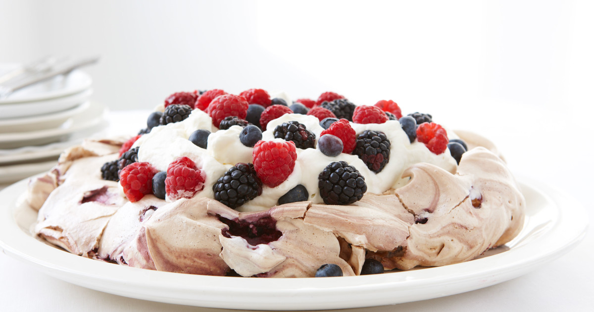 Blueberry Meringue Cake ( Recipe ) Arlafoods.co.uk Recipe Arla UK