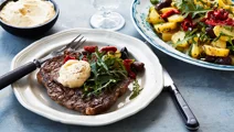 Entrecôte med bearnaise och medelhavspotatissallad
