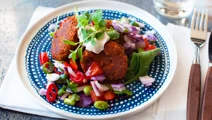 Falafel salad